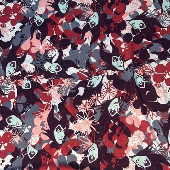 Lularoe Disney‎ evil queen Maleficent short sleeve high low Irma shirt - Picture 2 of 6